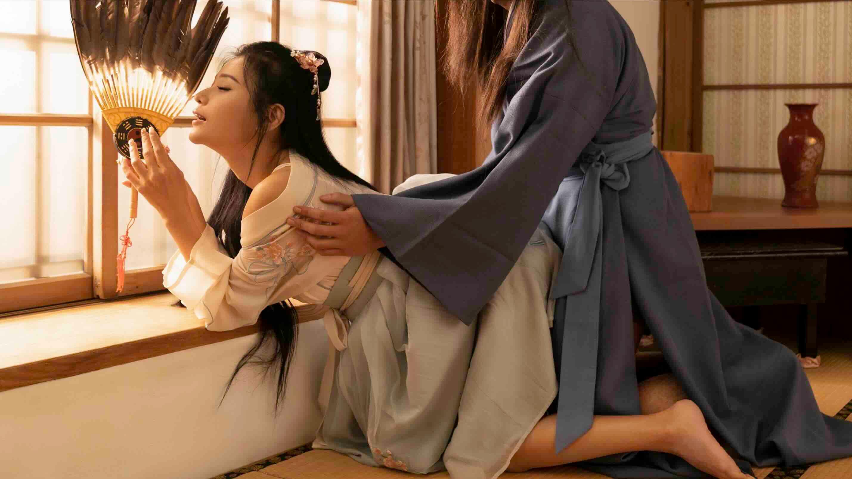 Chinese Vintage Erotic Three Kingdoms Fan Story | FeverLotus
